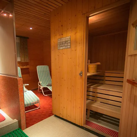 Hotel Adonis