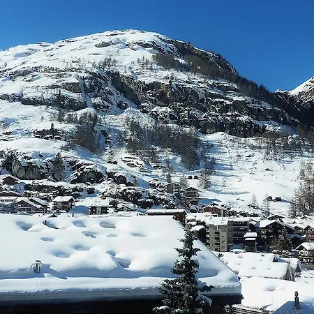 Hotel Adonis 3*