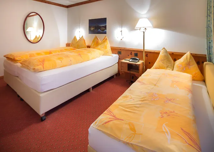 أدونيس فندق